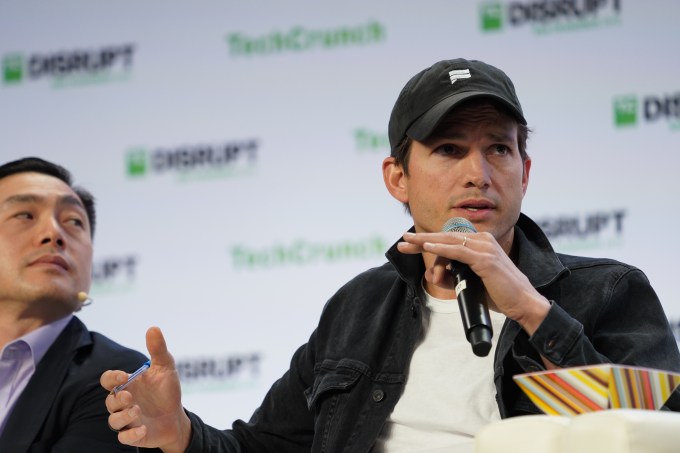 Ashton Kutcher DSC04428