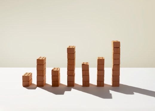 Bar chart arranged by red stone bricks