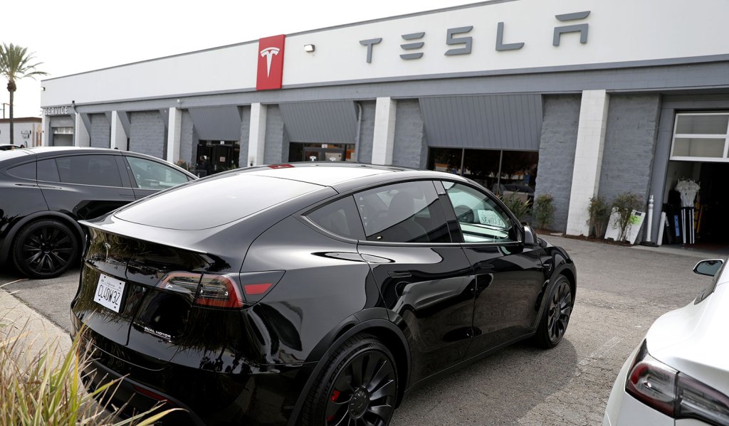 BURBANK, CA - FEBRUARY 16: Tesla Dealership along 811 S San Fernando Blvd, Thursday, Feb. 16, 2023 in Burbank, CA. Tesla, Inc. is recalling 362,758 vehicles in the U.S. because its Full Self-Driving Beta software may cause a crash, according a notice from the National Highway Transportation Safety Administration. (Gary Coronado / Los Angeles Times via Getty Images)