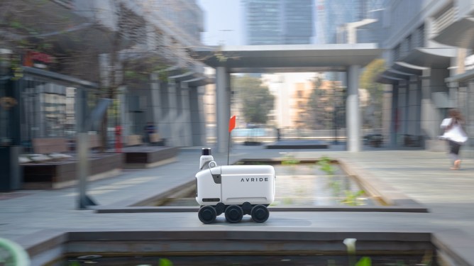 Avride-delivery-robot