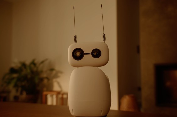 Reachy Mini desktop robot
